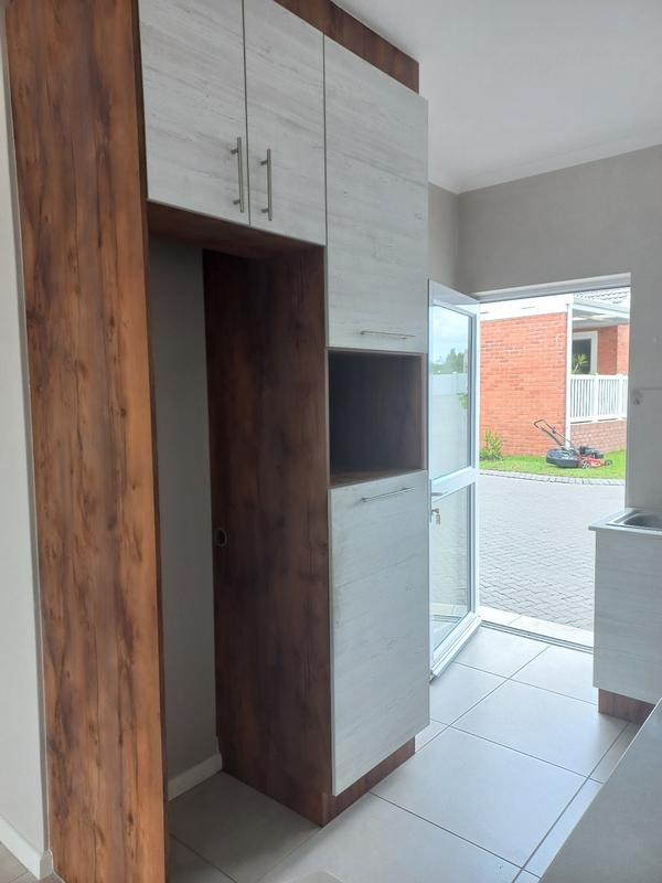 2 Bedroom Property for Sale in Fairview Eastern Cape